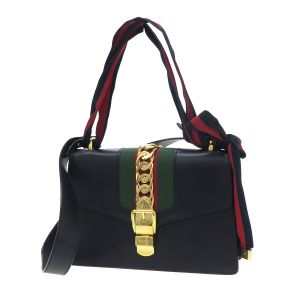 シルヴィ･ショルダー