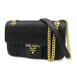 チェーンショルダー