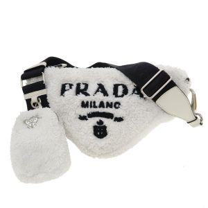 トライアングル･ボアショルダー