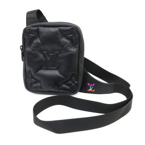 アシンメトリカル スリングバッグ