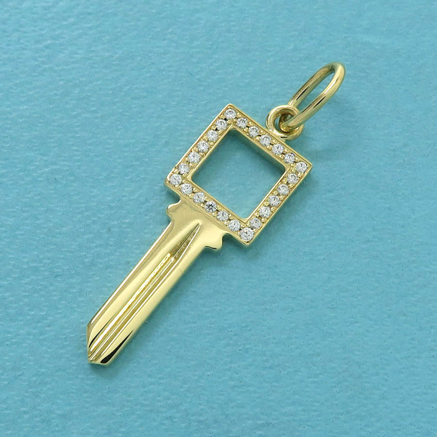 モダンキーオープンスクエアダイヤチャーム