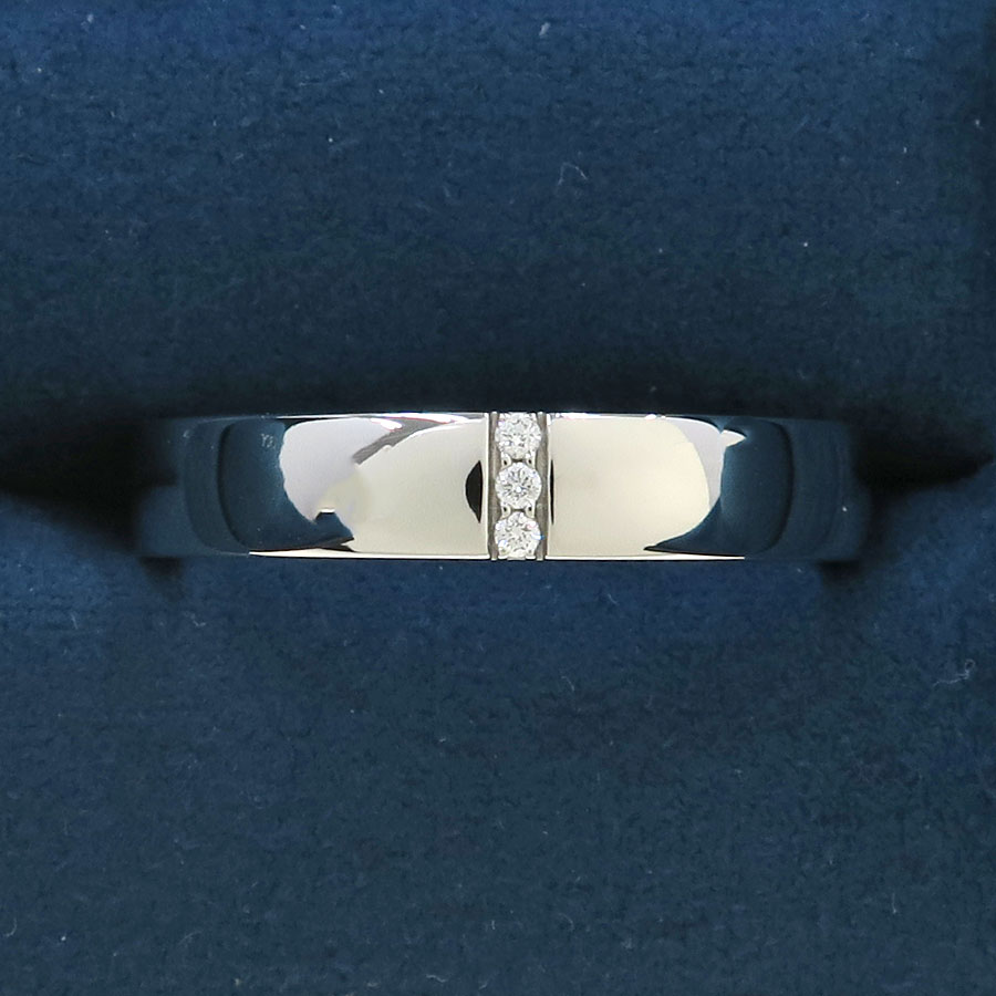 スリーストーンバンドダイヤリング