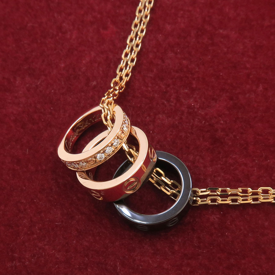 ラブスリーフープダイヤネックレス