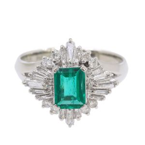 Pt900エメラルドダイヤリング