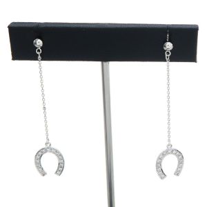 K18WGダイヤピアス/ホースシュー