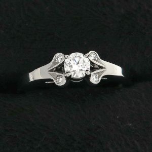 ソリテールバレリーナダイヤリング/D0.20ct