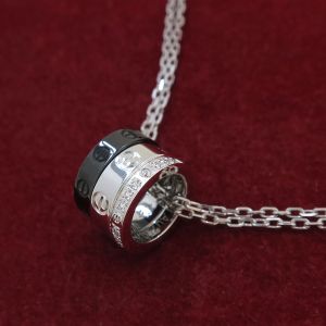 ラブスリーフープダイヤネックレス