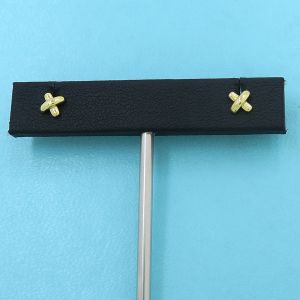 クロスステッチピアス