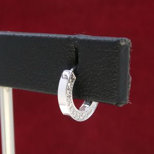 ラブシングルパヴェダイヤピアス