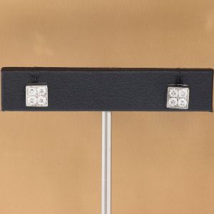 ルチアダイヤピアス