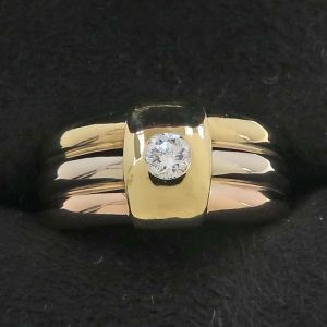 ダイヤリング/スリーゴールド