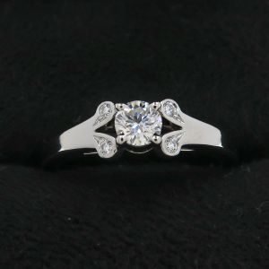 ソリテールバレリーナダイヤリング/D0.24ct