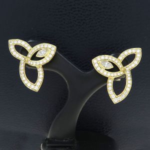 リリークラスターダイヤピアス