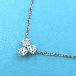 アリアダイヤネックレス