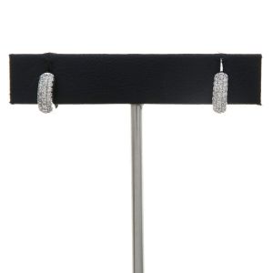 K18WGダイヤピアス