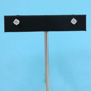 ソリティアダイヤピアス/合計約D0.38ct