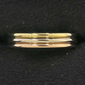 スリーゴールドウェディングリング