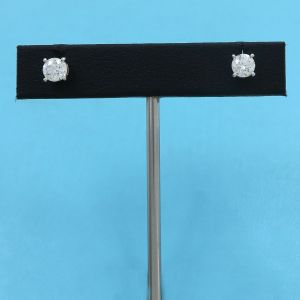 ソリティアダイヤピアス/合計約0.96ct