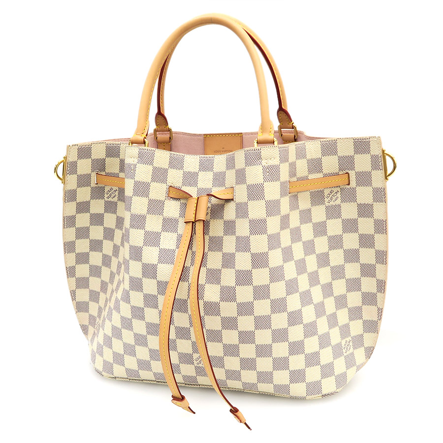 アズール･ジロラッタ