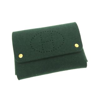 エテュイカルト