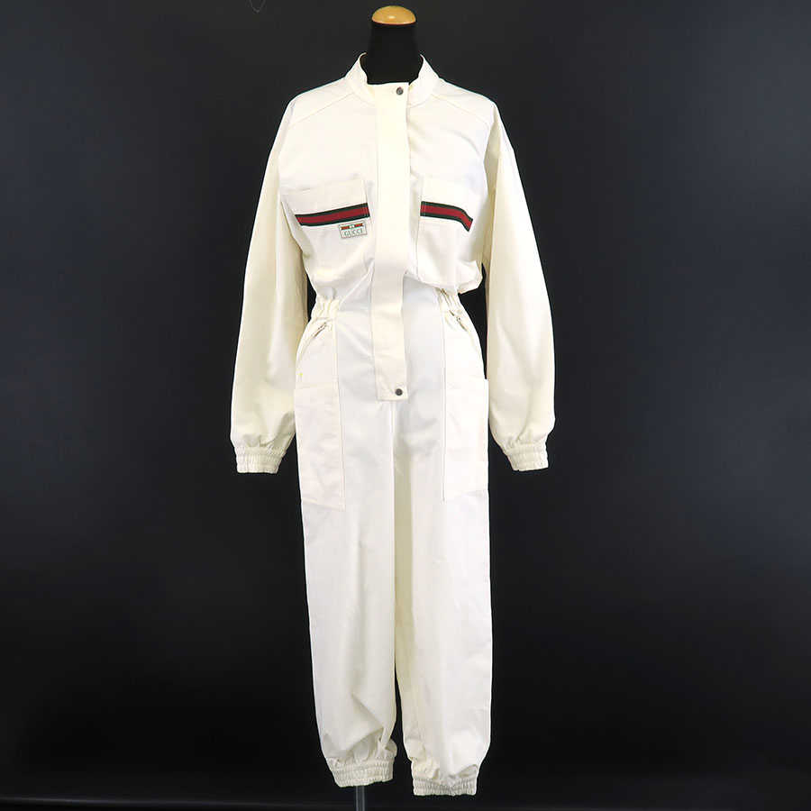 ジャンプスーツ