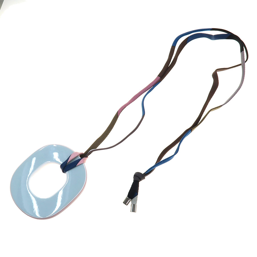 イスムピグマンネックレス