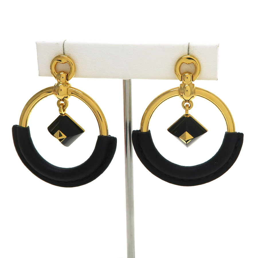 メドールピアス