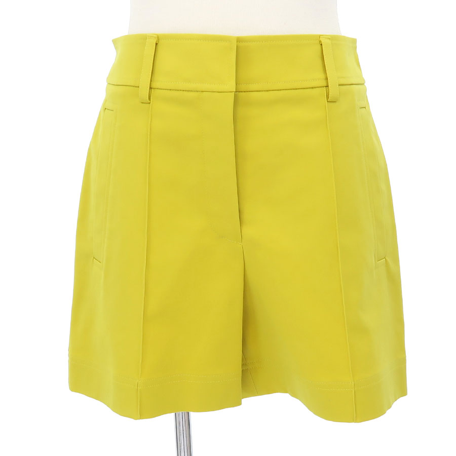 ショートパンツ