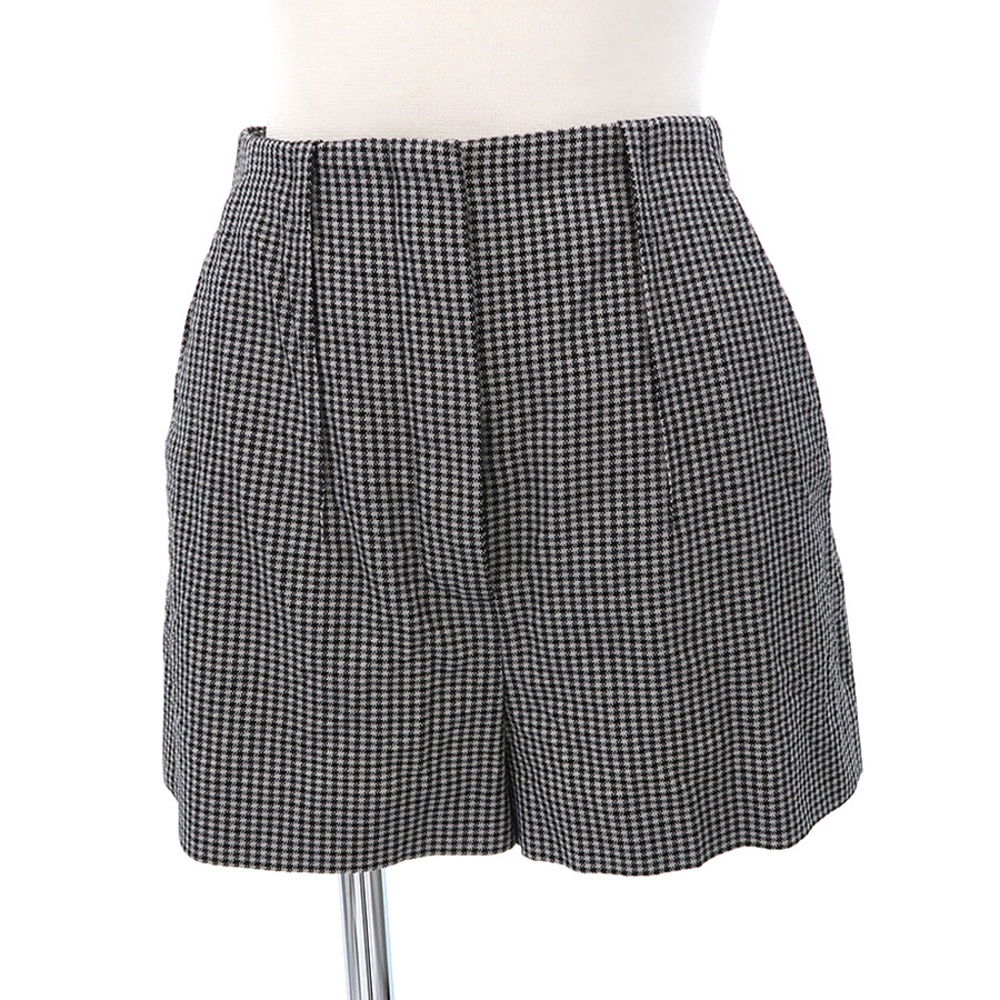 ショートパンツ