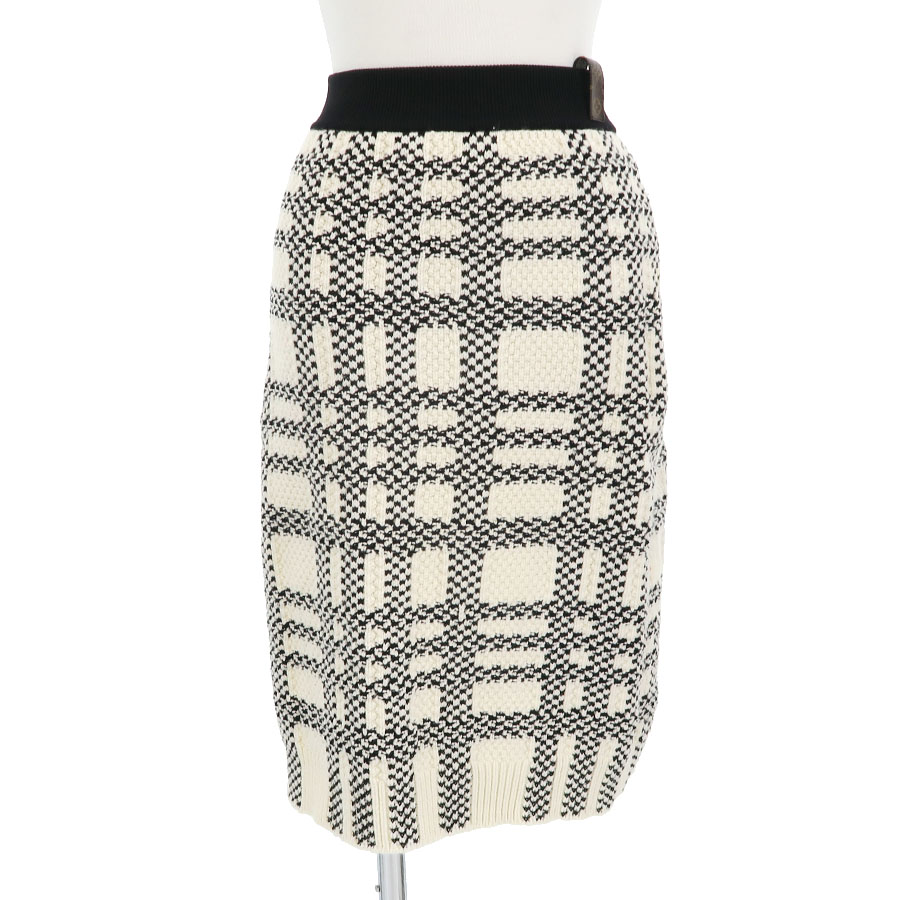 ニットスカート