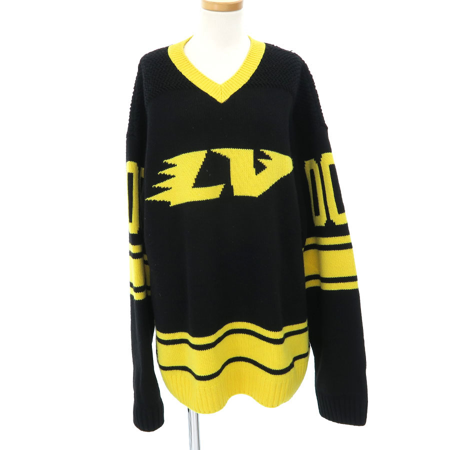 ニットトップス