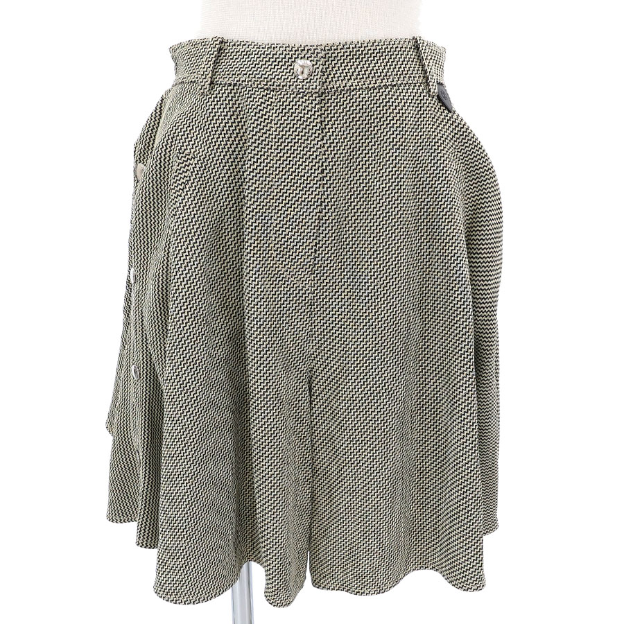 ショートパンツ