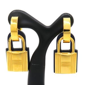 オーケリーピアス