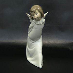 置物『天使の考え事』