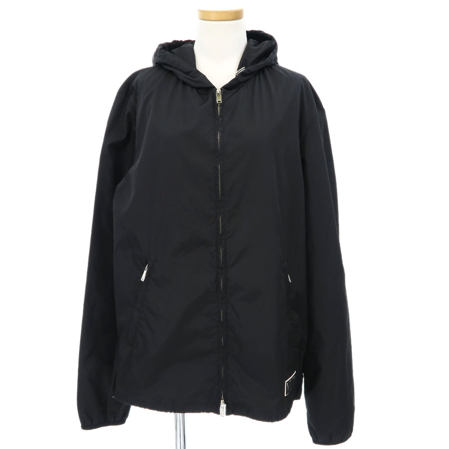 ナイロンジャケット