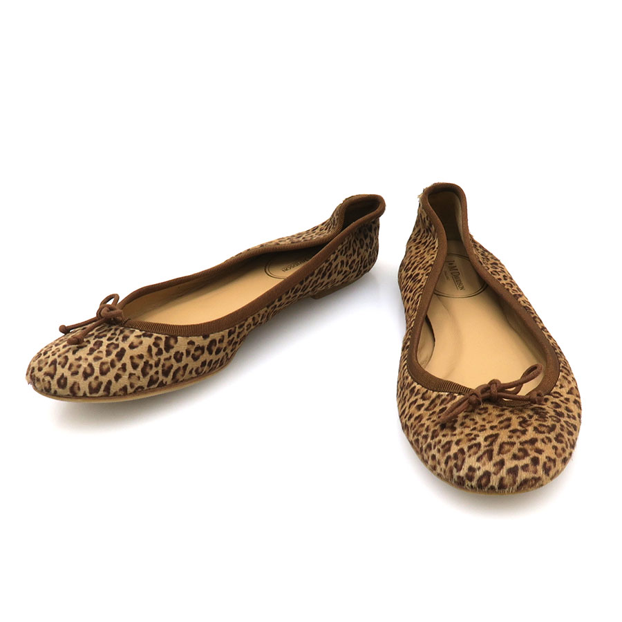 バレエシューズ