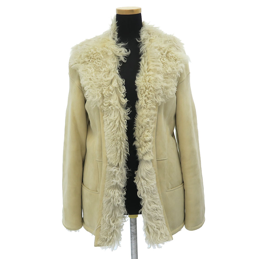 ムートンコート