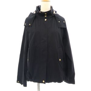 マウンテンパーカー