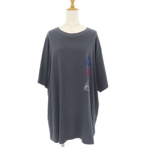 オム・Tシャツ