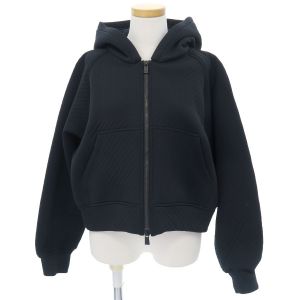 ジップパーカー