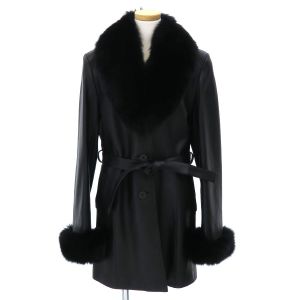 フォックス襟付きコート
