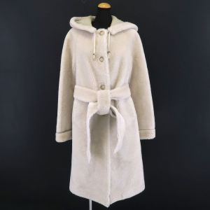 ムートンコート