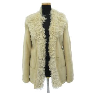 ムートンコート