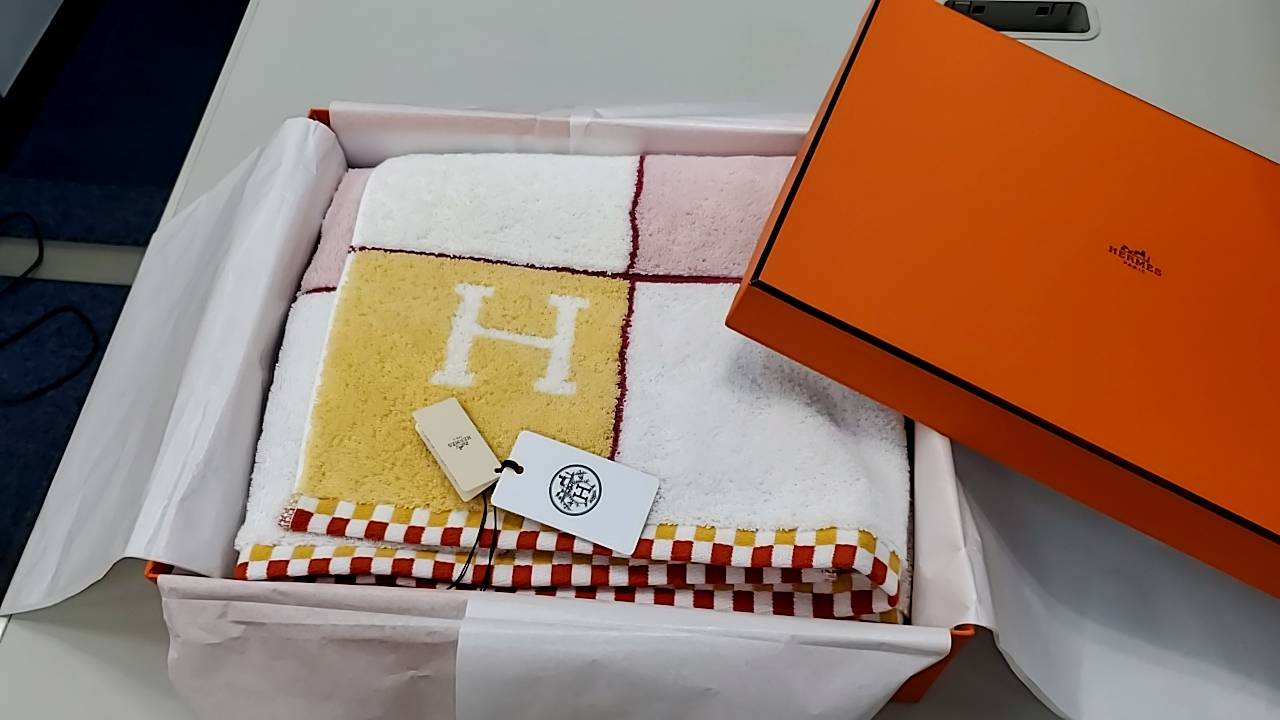 エルメスベビーバスタオル エルメス ベビーバスタオル - 質屋さのや高価買取と質