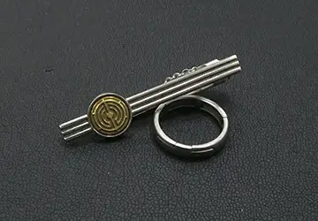 ネクタイピン等を金買取致しました