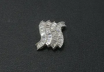 18金ペンダントトップを金買取致しました