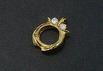 18金ペンダントトップを金買取致しました