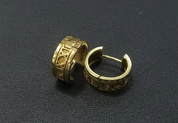 18金のピアスを金買取致しました
